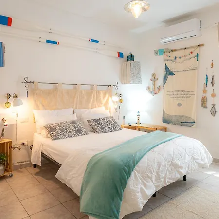- Domus De Mar *